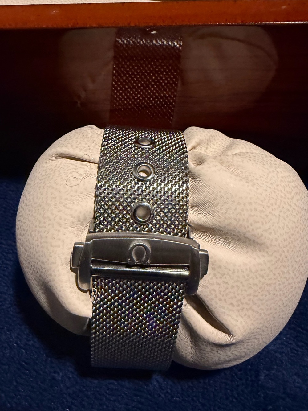 Omega Silver Sleek Amazing 007 look for that special occasion…. - Picture 4 of 7
